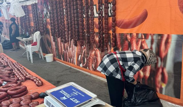 Kahramanmaraş’ta tarihi geçmiş sucuk ele geçirildi