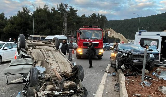 Kahramanmaraş’ta kavşakta feci kaza
