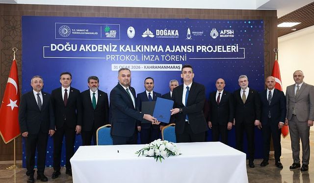 Başkan Toptaş, Bakan Fatih Kacır’ın katıldığı imza töreninde ONİKAD’ın protokolünü imzaladı