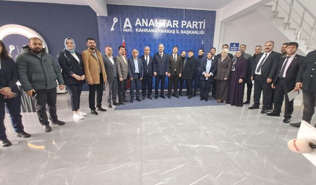 Fatin Rüştü Kayıran:  “Bu şehir, sahipsizliğin ve liyakatsizliğin ağırlığı altında eziliyor “