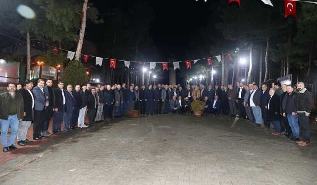 Başkan Akpınar, 105 Mahalle Muhtarıyla İftarda Buluştu