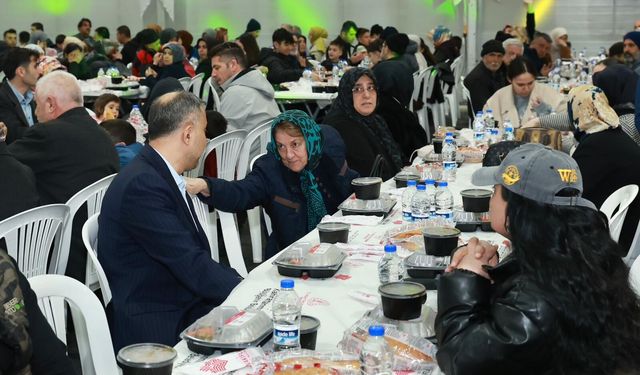 Başkan Toptaş, Ramazan’ın bereketini vatandaşlarla aynı sofrada paylaştı