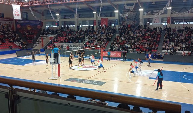 Onikişubat Belediyespor parkeden mağlup ayrıldı