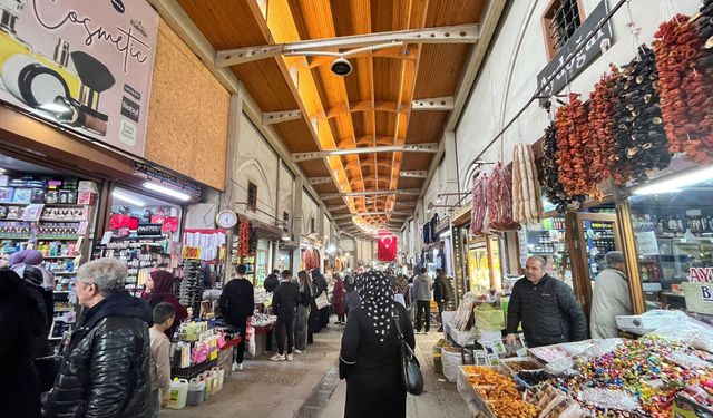 Kahramanmaraş’ta Bayram Öncesi Çarşılar Hareketlendi