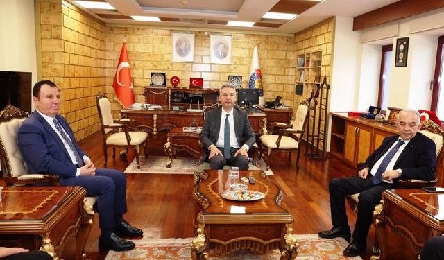 Başkan Narlı, KSÜ Rektörü Prof. Dr. Okumuş’u ziyaret etti