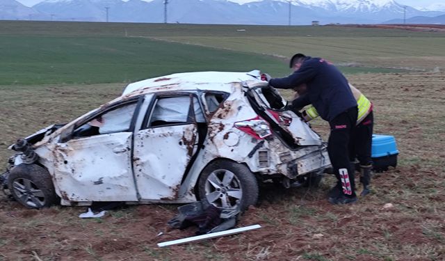 Kahramanmaraş’ta hurdaya dönen araçtan mucize kurtuluş