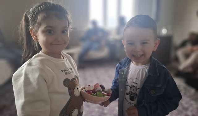 Kahramanmaraş’ta şeker toplama ve bayramlaşma kültürü devam ediyor