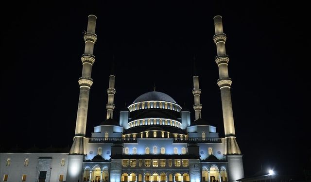 Kahramanmaraş’ta İftar İçin Saatler Kaçı Gösteriyor?