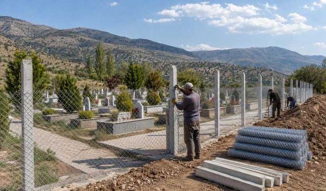 Kahramanmaraş’ta mezarlıkların etrafı çevrilecek