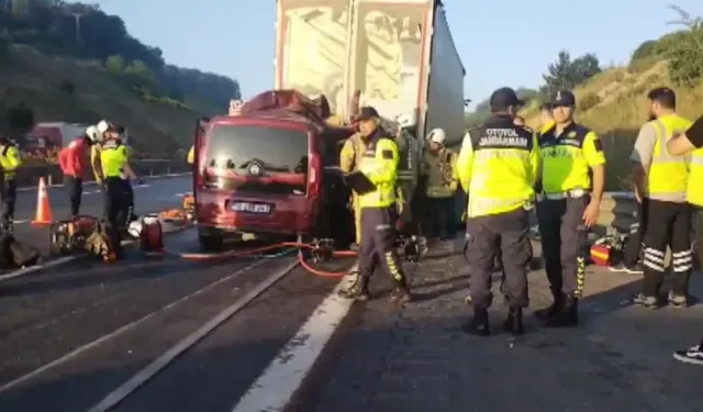 Kuzey Marmara Otoyolu'nda kaza; 1'i bebek 3 kişi hayatını kaybetti