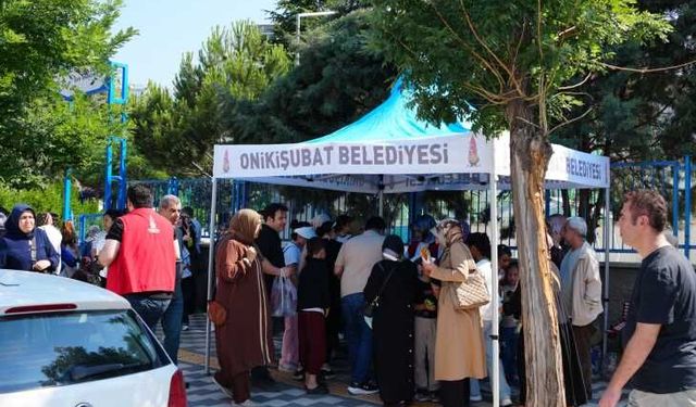 Onikişubat Belediyesi, LGS’ye giren öğrencilerin ve ailelerinin sınav heyecanına ortak oldu