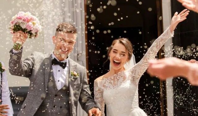 Evliliklerde 'tiyatral nikah' dönemi