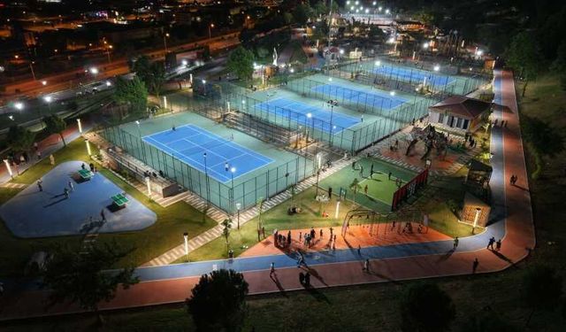 Kahramanmaraş'ta Ödüllü Tenis Turnuvasına Başvurular Başladı
