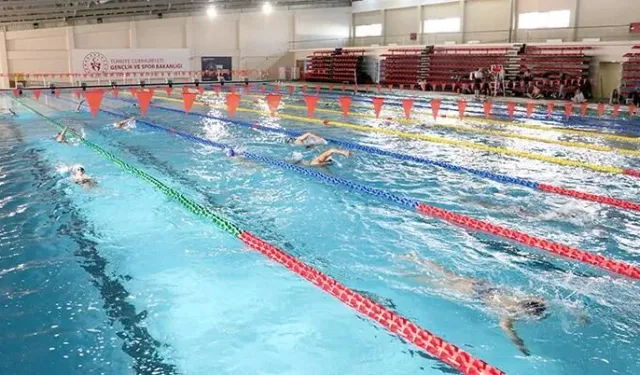 Kahramanmaraş’ta en sevilen spor dalı yüzme