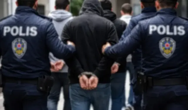 FETÖ'den aranan ihraç polis yakalandı