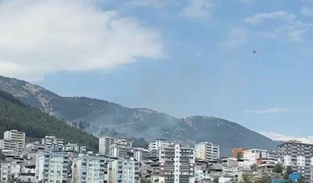 Kahramanmaraş’ta Ahır Dağı Eteklerinde Yangın Çıktı