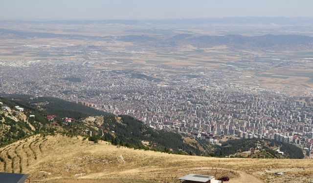 Kahramanmaraş’taki Bin 100 Yıllık Tarihi Yapı İlgi Görüyor