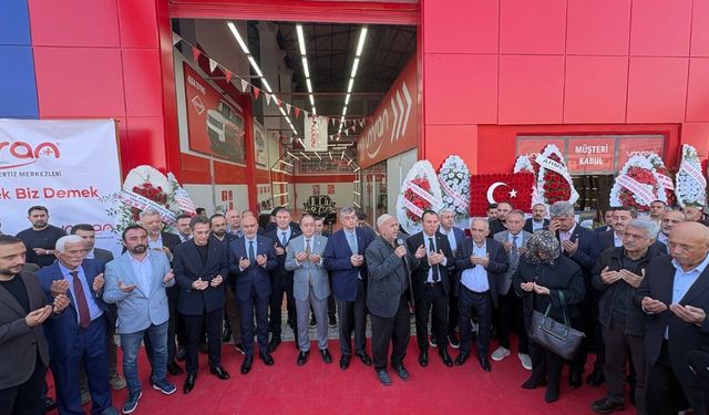 Şentürk Lastik ve Umran Oto Ekspertiz yeni şubesinin kapılarını açtı