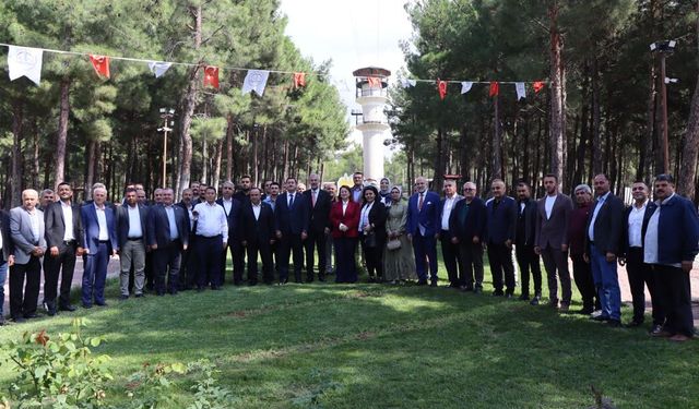 Kahramanmaraş Anahtar Parti Teşkilatı Muhtarlarla Bir Araya Geldi