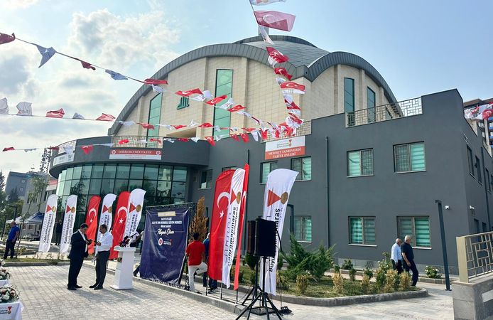 Kahramanmaraş’ta Mehmet Tanrıverdi Taziye Evleri ve Nikah Sarayı Açıldı
