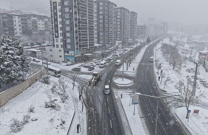 Kahramanmaraş’ta Kar Nedeniyle Eğitime Ara, Kapsamdaki Personele İdari İzin