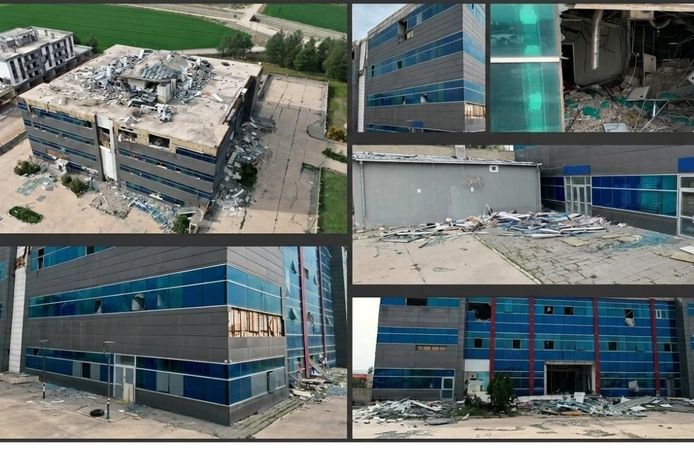 Depremde Hasar Gören Türkoğlu Devlet Hastanesi Yıkılıyor