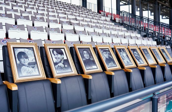 İstiklalspor, karşılaşma öncesinde sahaya anma töreniyle çıktı!