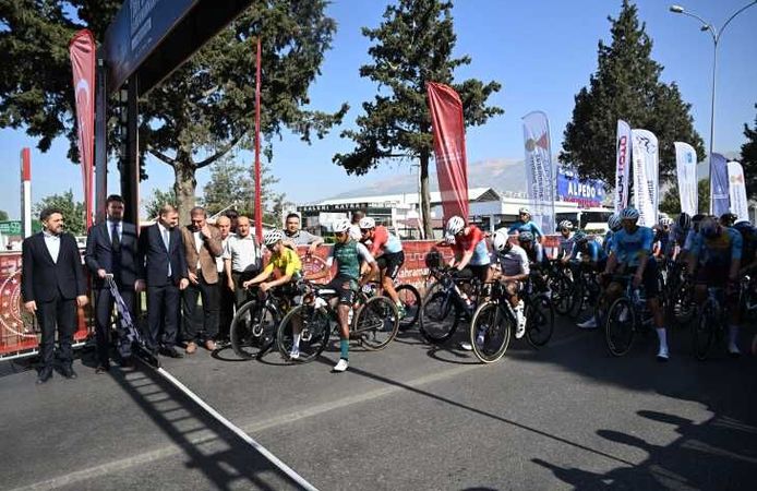 3. Uluslararası Kahramanmaraş Bisiklet Yarışı'nın ilk etabı tamamlandı