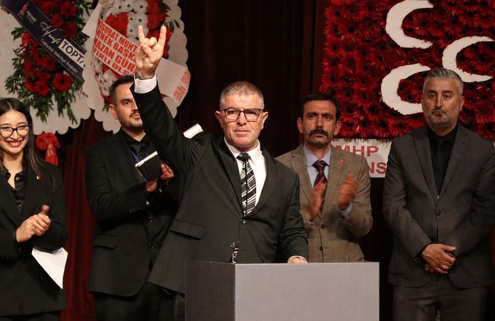 MHP Onikişubat İlçe Başkanlığı’nda Koray Korkmaz güven tazeledi