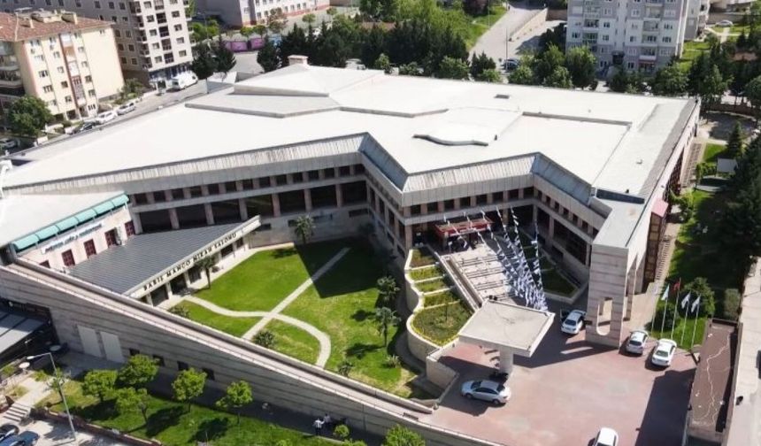 Bursa Yıldırım'da 'Mimar Sinan Kütüphanesi'nde sona gelindi