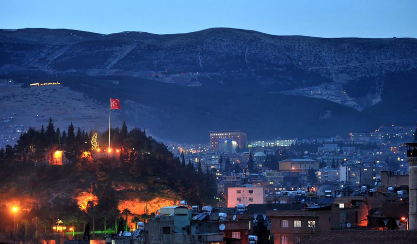 Dünya Saati etkinliğinde ışıklar, depremlerde hayatını kaybedenler için kapatılacak