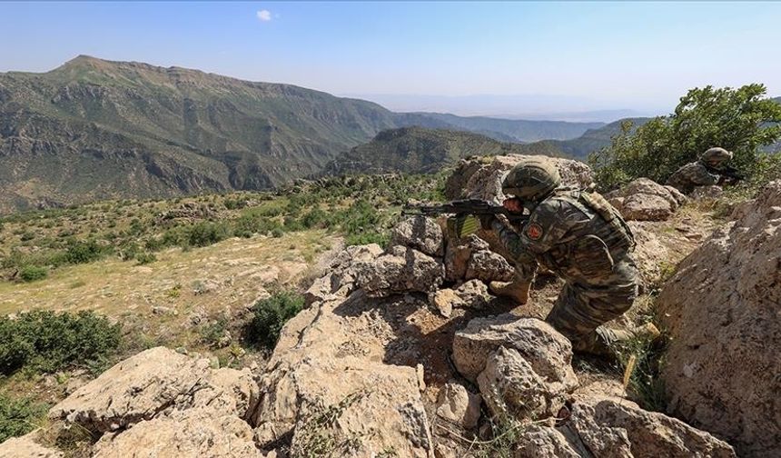 Irak'ın kuzeyinde 32 PKK'lı terörist etkisiz hale getirildi