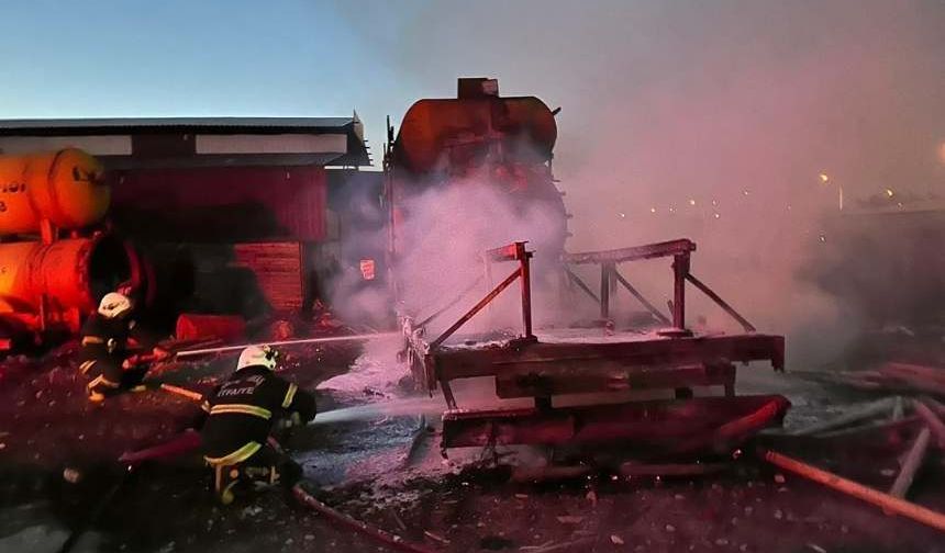 Kahramanmaraş'ta iş yeri yangını