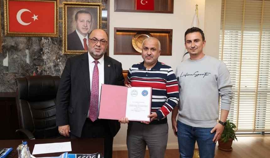 Dulkadiroğlu’nda Gençlerin Emeğiyle Şehir Güzelleşiyor