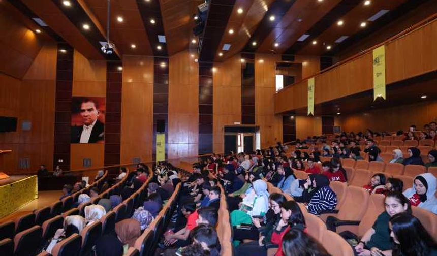 "Onikişubat Okuyor" söyleşisi ile edebiyat rüzgarı esti