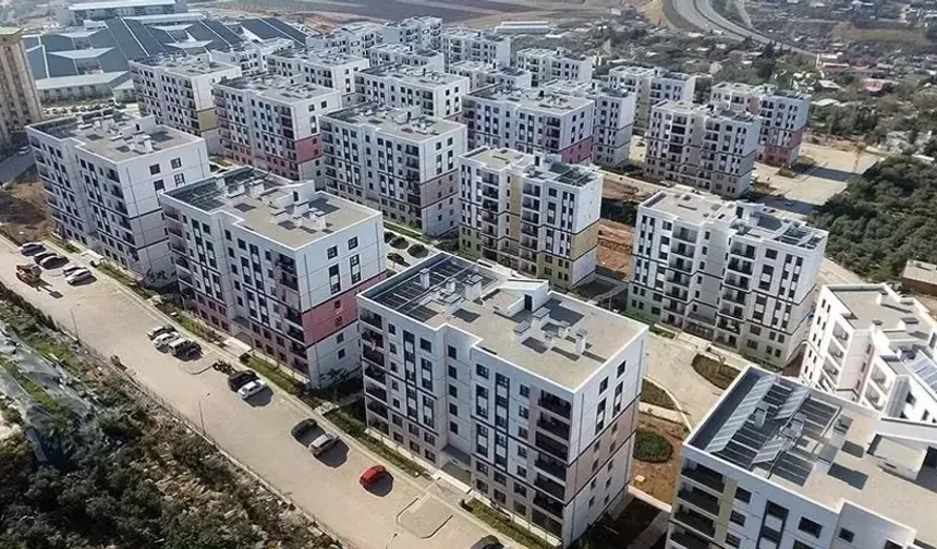 TOKİ, geçen ay 5 bin 899 konutu hak sahiplerine teslim etti