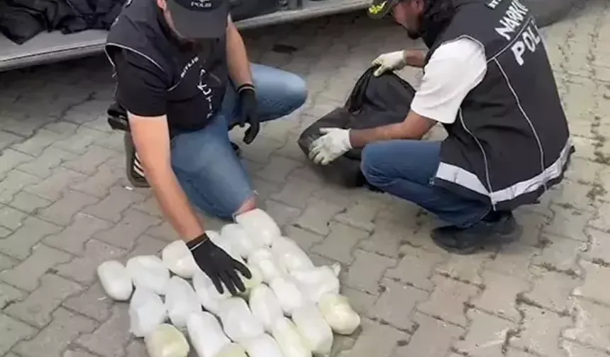 Yolcu valizinden 13 kilo metamfetamin çıktı