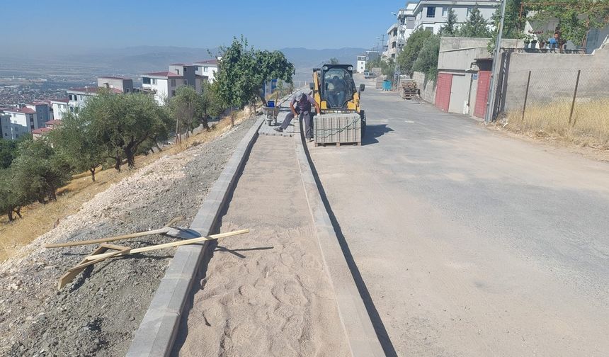 Dulkadiroğlu Belediyesi’nden Ballıca Mahallesi’ne Kaldırım Düzenlemesi