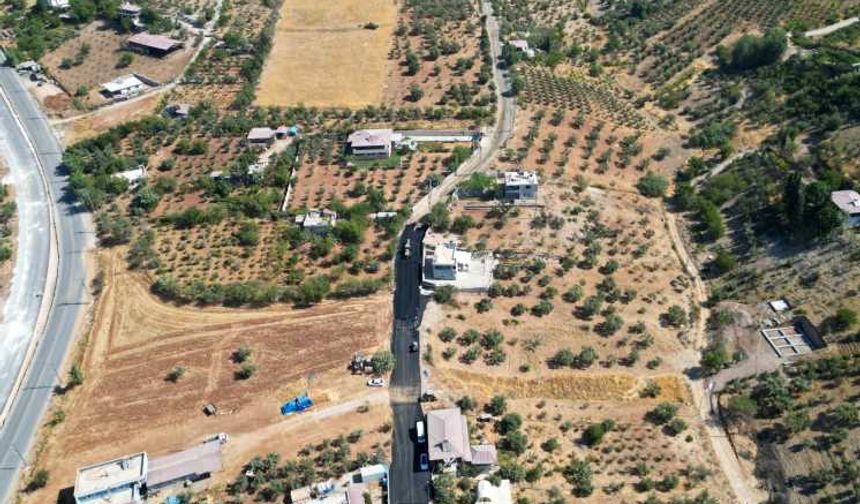 Dulkadiroğlu’nda Yol Yapım Seferberliğimiz Sıcak Asfalt Çalışmalarıyla Devam Ediyor