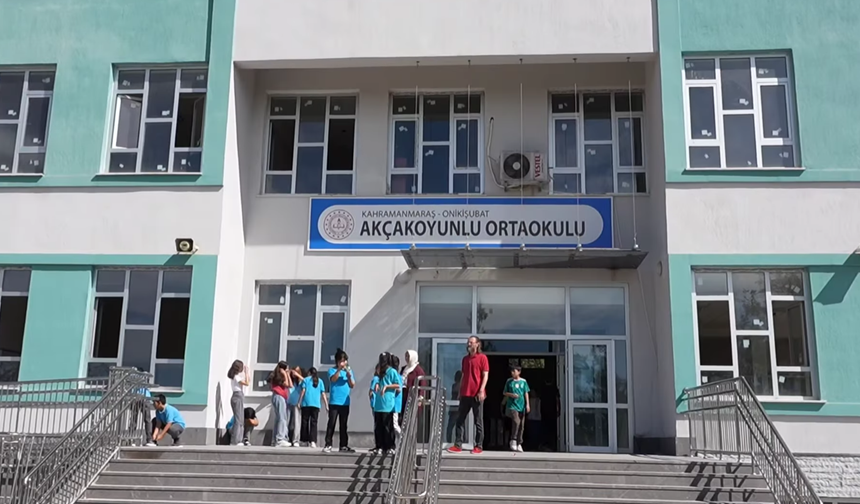 Akçakoyunlu Ortaokulu yeni binasında eğitime başladı