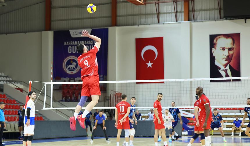 Onikişubat Belediyespor Voleybol Takımı Evinde Galibiyetle Başladı