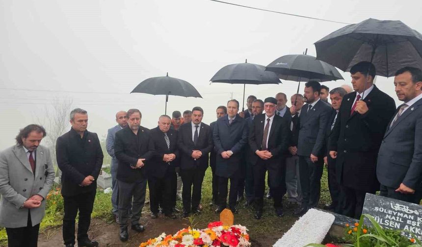 Giresun’da öldürülen genç başkan için Erbakan’dan taziye ziyareti