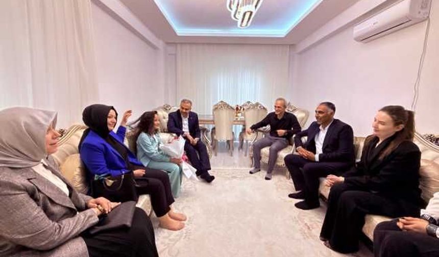 Başkan Toptaş; Ailelerimizin acısını paylaşıyor, evlatlarımızın yanında olmayı sürdürüyoruz