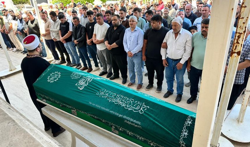 Motosiklet Kazasında Hayatını Kaybeden Kahramanmaraşlı Genç Son Yolculuğuna Uğurlandı