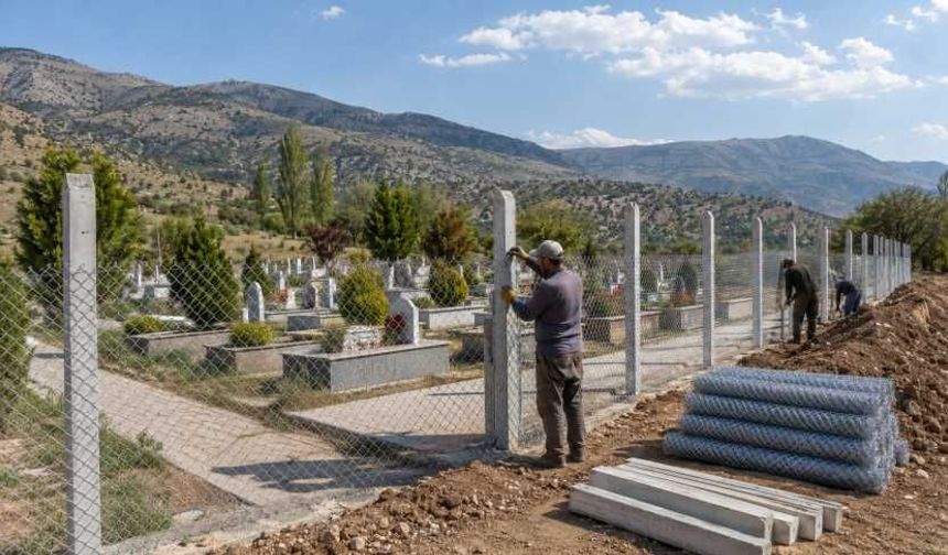 Kahramanmaraş’ta mezarlıkların etrafı çevrilecek