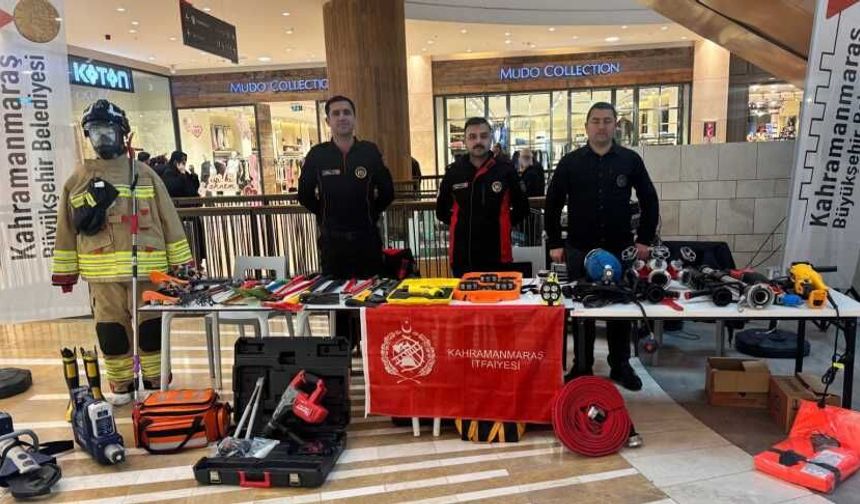 Büyükşehir İtfaiyesinden Trafik Haftası’nda Farkındalık Etkinliği