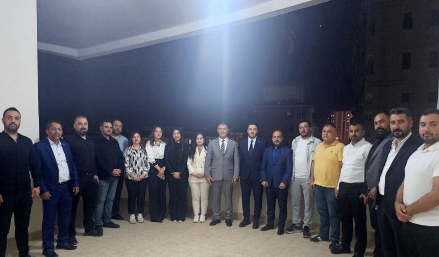 MHP Onikişubat İlçe Yönetimi Yeni Binasında İlk Toplantısını Yaptı