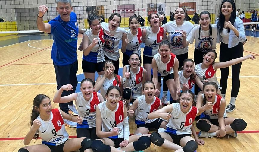 Onikişubat Belediyespor Midi Kız Voleybol Takımı Türkiye Şampiyonası Yolunda