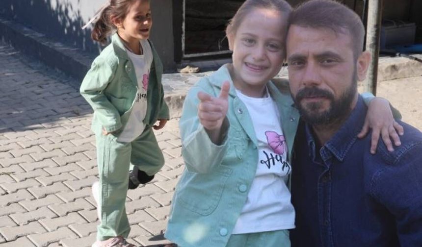 Depremde ailesini kaybeden Zeynep, amcasına ’baba’, yengesine ’anne’ diyerek hayata tutundu