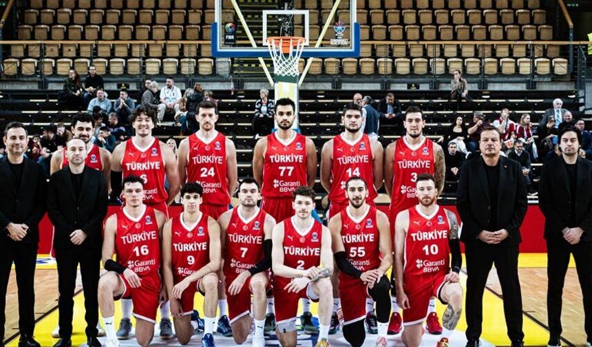 Türkiye-İsviçre Basketbol Maçı İçin Nefesler Tutuldu
